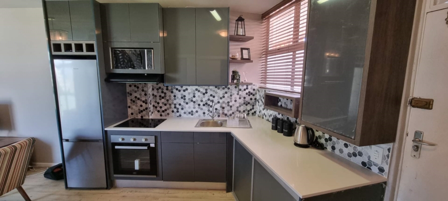 To Let 0 Bedroom Property for Rent in Green Point Western Cape